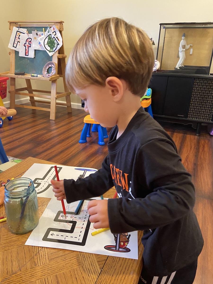 Tot School: The Letter F – This Mama Needs Grace